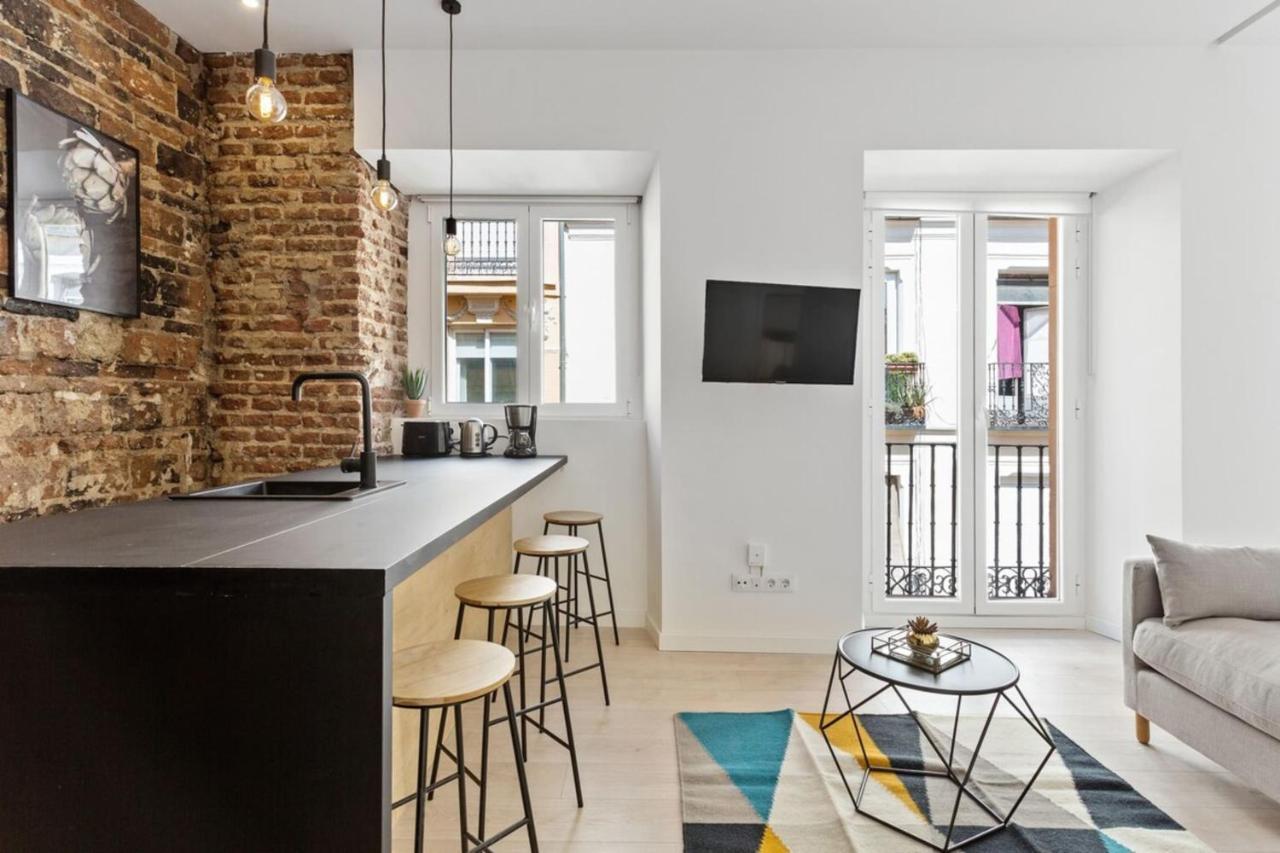 Modern 1 Bedroom Apartment Near Lavapies 마드리드 외부 사진